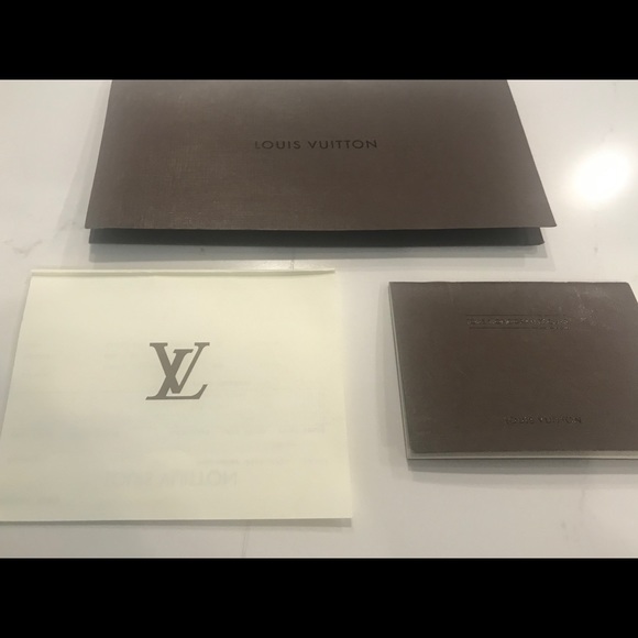 Authentic Louis Vuitton Pallas Monogram handbag - Picture 3 of 8